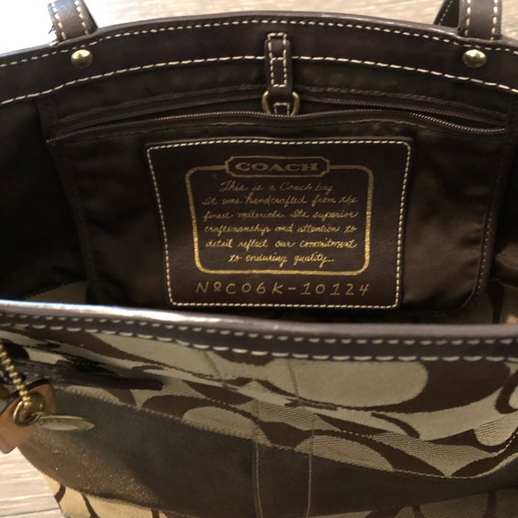 Authentic coach purse - Picture 8 of 8